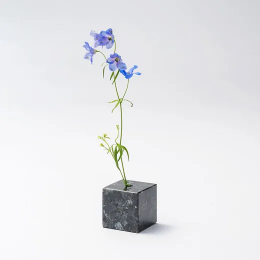 SHINOBO cube 花立て